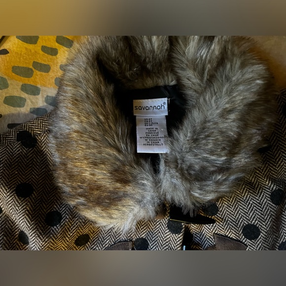 Girls faux fur tweed cape/shawl wool blend - Picture 2 of 2